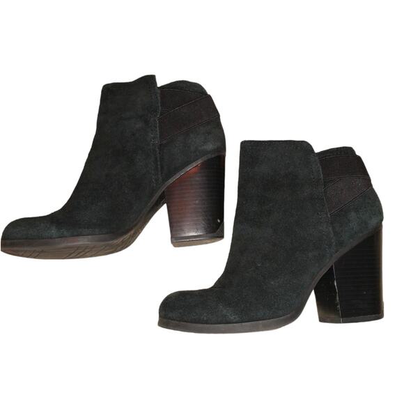 Reaction Kenneth Cole Women’s Black Suede Booties Size US 6M Normcore Fall Ready - Picture 1 of 13